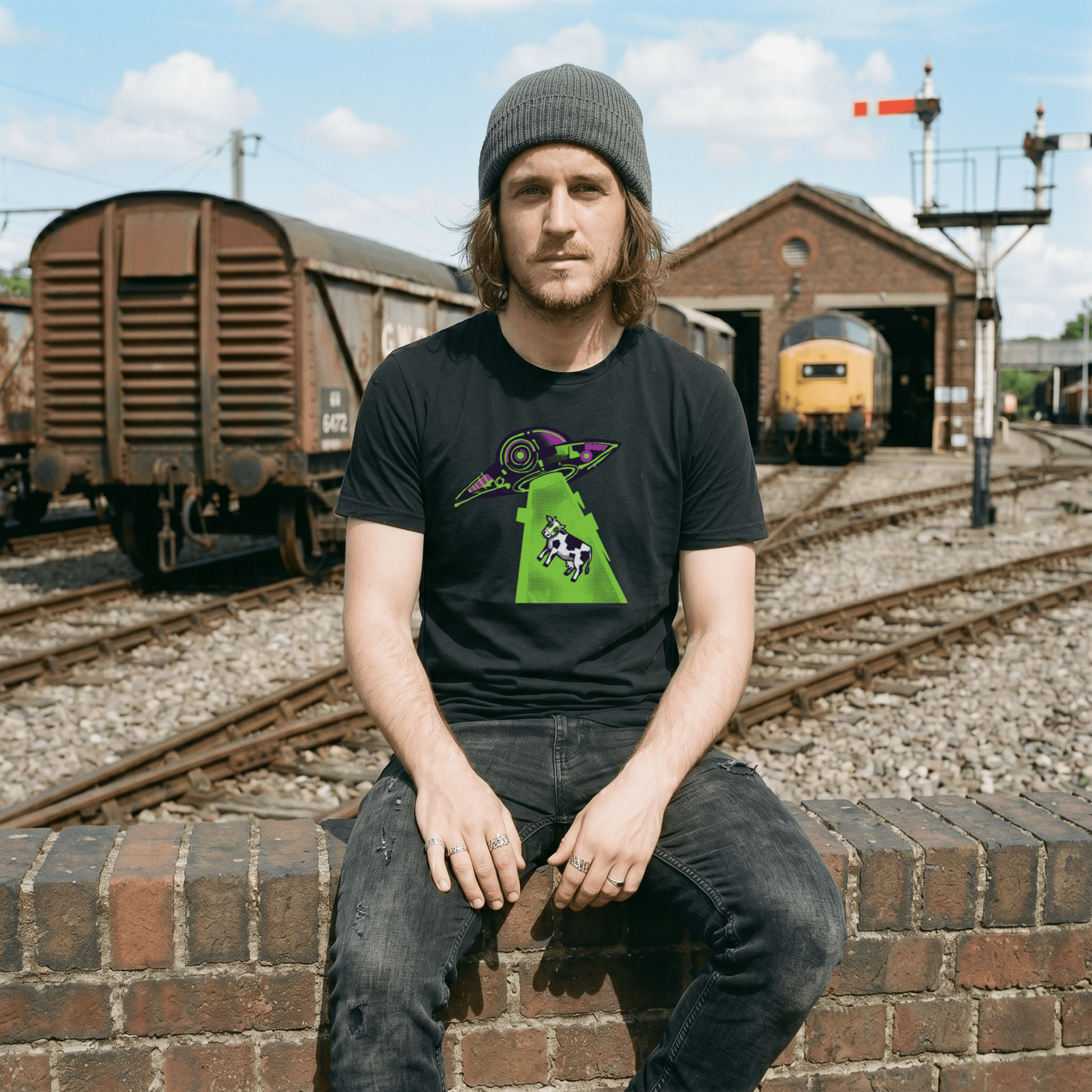 Abduction T-Shirt - The Teeze